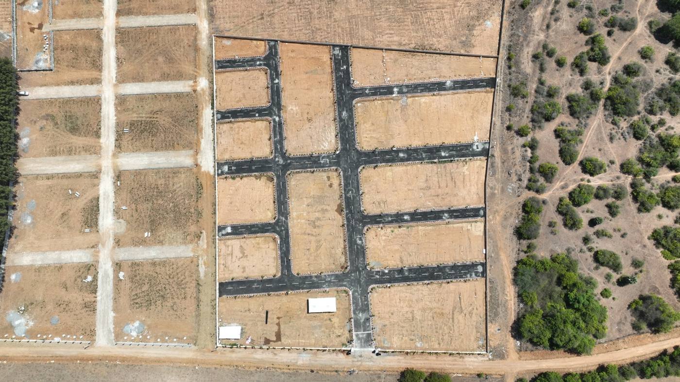 Crystal's Legacy plotted layout aerial view